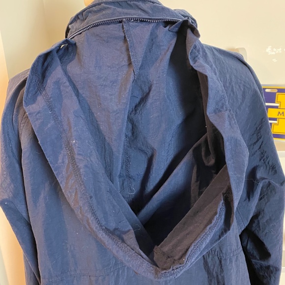 Vintage University of Michigan pullover nylon windbreaker - Picture 8 of 16